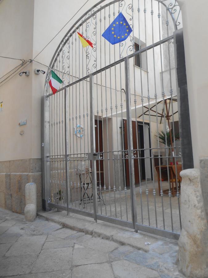 La Corte Dei Naviganti Apartamento Trapani Exterior foto